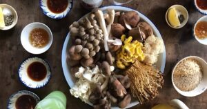 ベトナムきのこ鍋