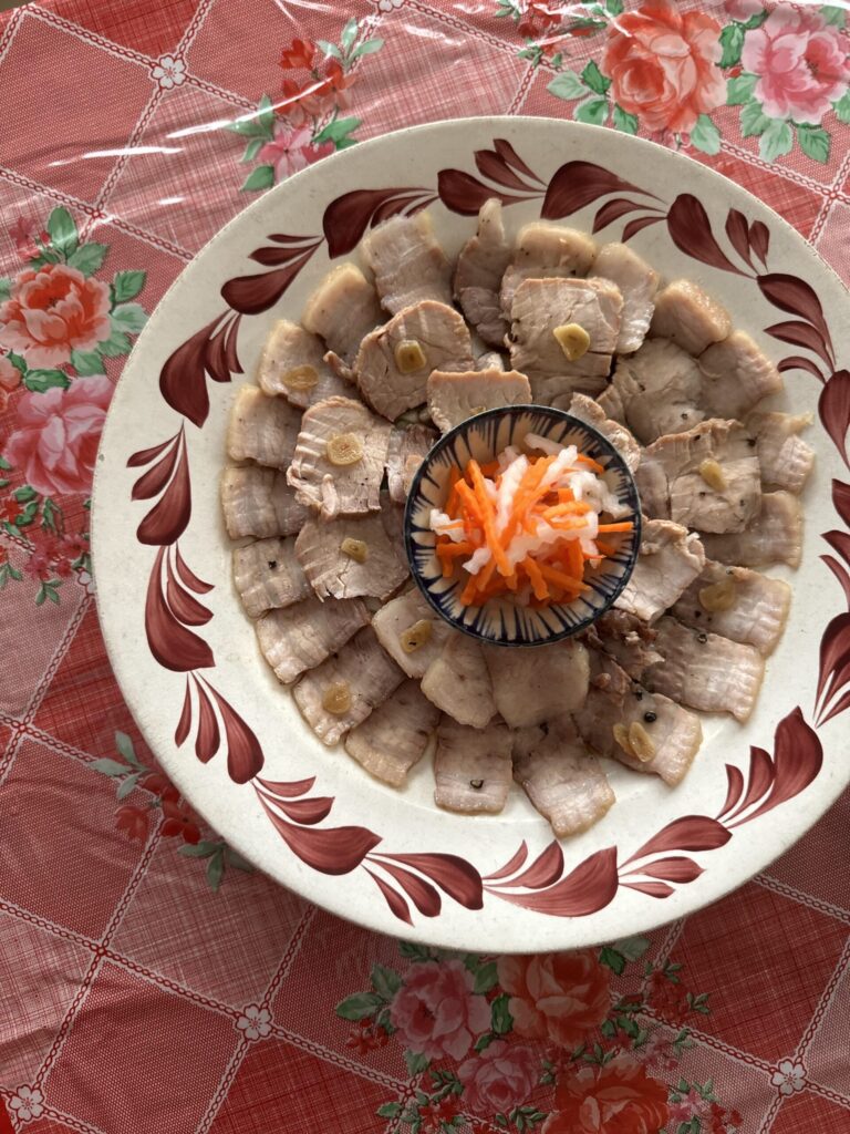 豚肉のヌクマム漬け