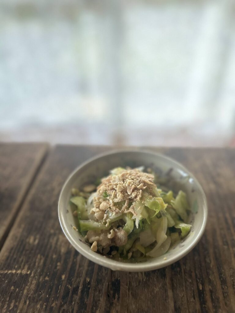 Gỏi gà bắp cải