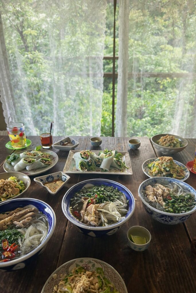 ベトナムのおかってレッスン風景　lesson No.18 生地から手作り生春巻き　Mien ga