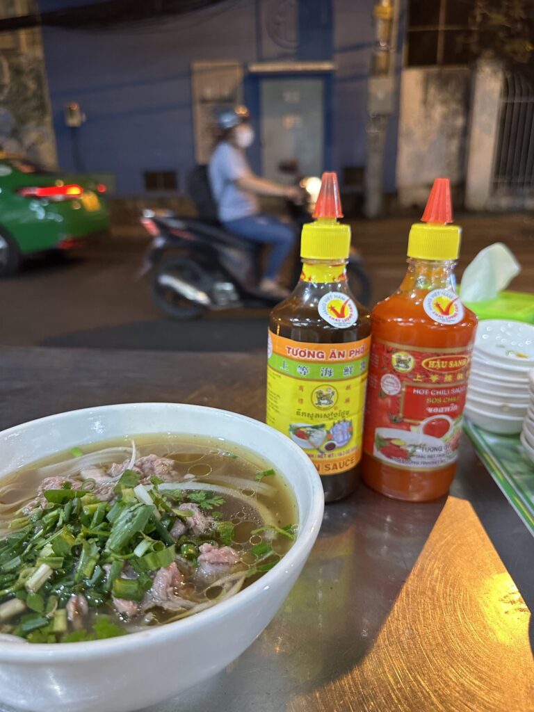 ホーチミンで食べたフォー(Phở)